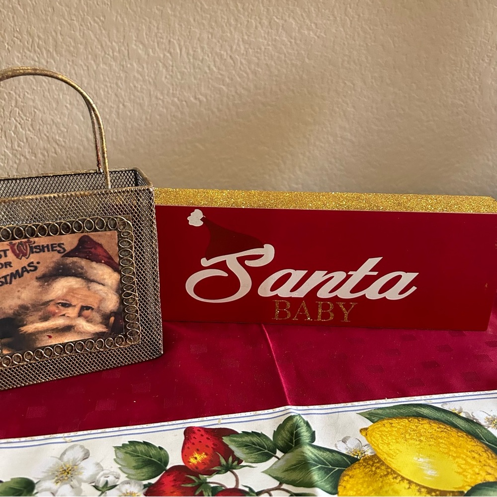 Christmas Santa Baby Sign and Gold Wire Decor